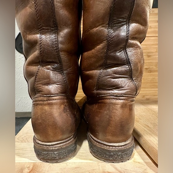 EUC FRYE Mara Button Tall Shearling Lined Chocolate Brown Leather Boots - Picture 7 of 16